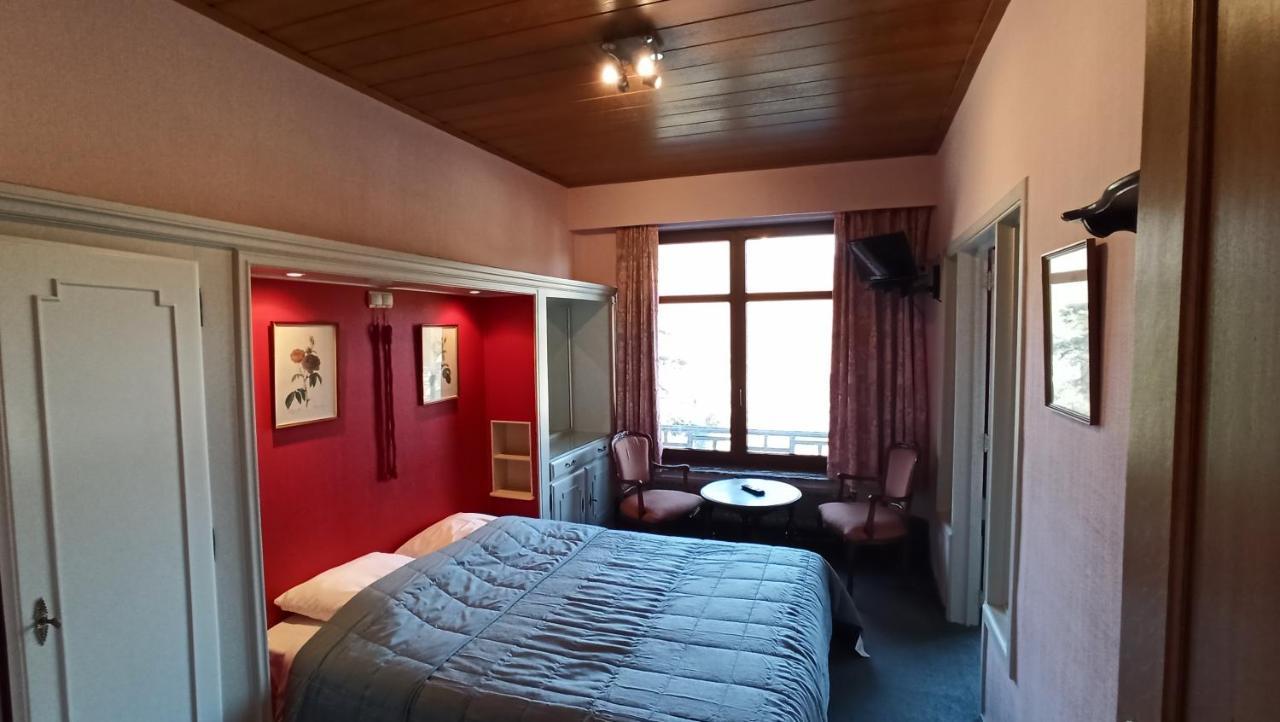 Hotel Le Chalet ラ・ロシュ・アン・アルデンヌ エクステリア 写真
