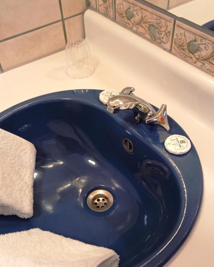 Hotel Le Chalet ラ・ロシュ・アン・アルデンヌ エクステリア 写真